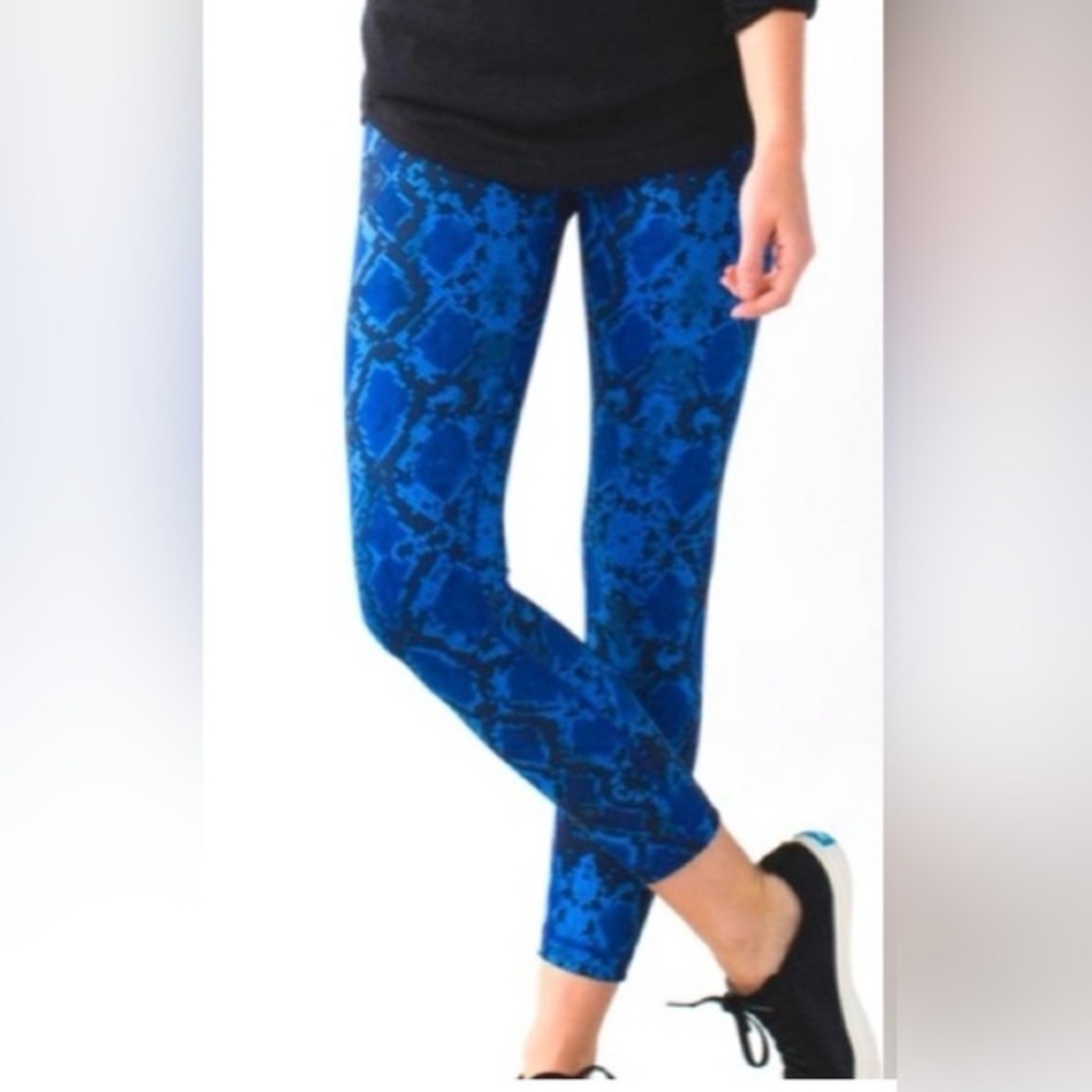 UEC Lululemon Wunder Under leggings Ziggy Snake Pipe Dream Blue Sapphire SZ 8